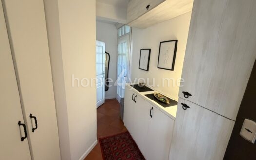 Furnished two-bedroom apartment with a large terrace and beautiful open views of the city – Dubovica, Budva
