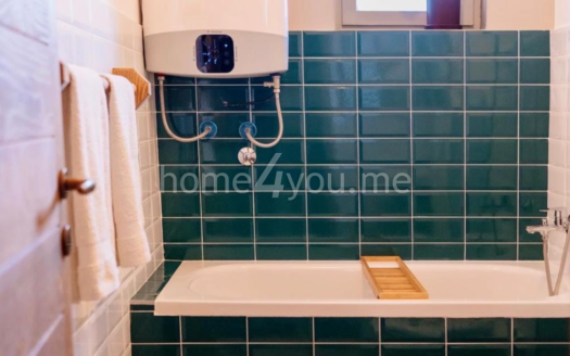 Cozy, fully renovated house with yard near the botanical garden, Kolašin