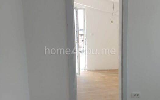 One-bedroom apartment with sea views in a new development, Podkošljun, Budva