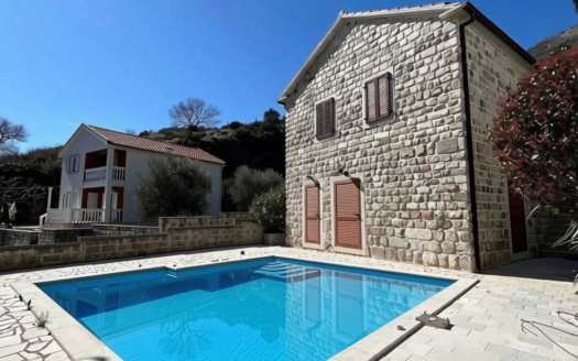 Unique historic villa with a private beach and mooring for yachts on the first line of the sea — Bay of Kotor (Kamenari)
