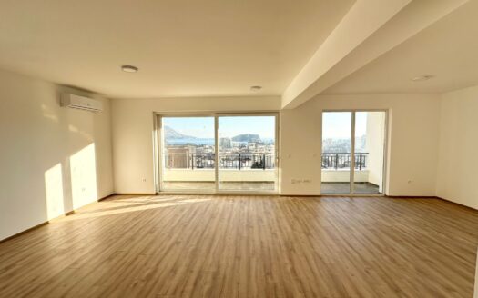 Exclusive penthouse with panoramic views of the entire Budva, Dubovica
